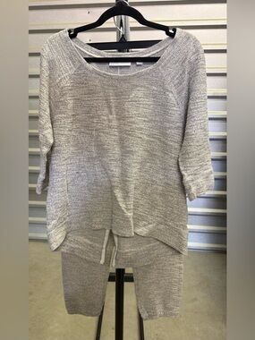 New York & Co Athleisure Comfy Casual Set - Metallic and Beige Super Soft Size M